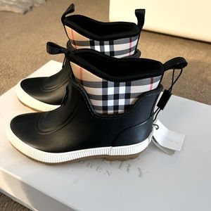 Brand New Kids Burberry Rain boots Size 29 (U.S. 11.5)